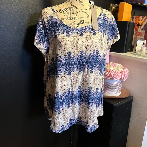 NWT Rose & Thyme top - Picture 10 of 10